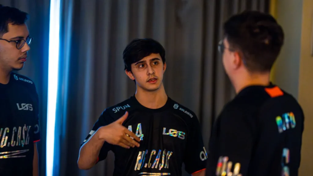 A LOS busca a última chance de classificação no Major de Rainbow Six Siege! Confira os resultados do Play-In e a agenda deste sábado (9) em Salt Lake City.