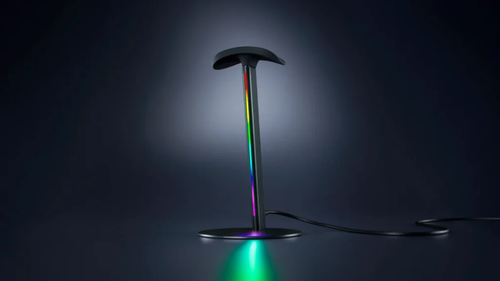 O suporte Razer Base Station V3 Chroma traz detecção automática de fone, surround 7.1, portas USB e iluminação Chroma. Confira os detalhes!