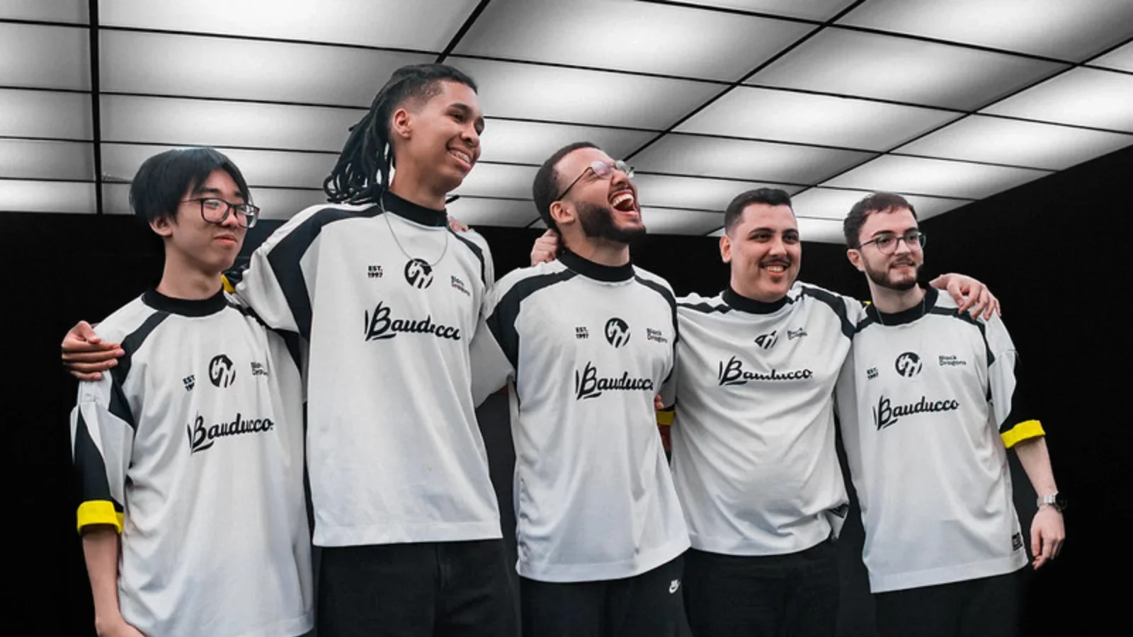 Black Dragons vence Liquid e vai ao Six Invitational 2026. Liquid fica fora do mundial pela 1ª vez. Brasil terá 5 times em Paris.