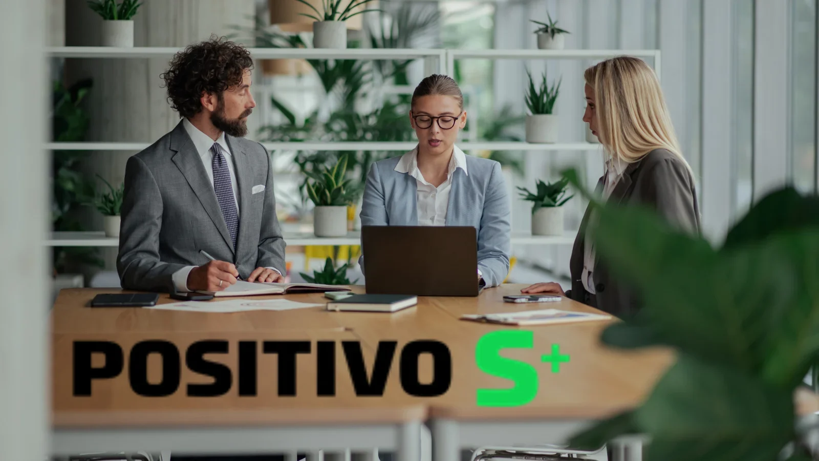 A Positivo S+ analisa a maturidade do Digital Workplace no Brasil e na América Latina. Entenda os desafios de governança e estratégia.